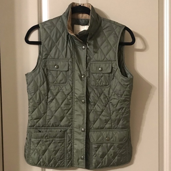 Banana Republic Jackets & Blazers - Banana Republic Olive Green Vest - Small